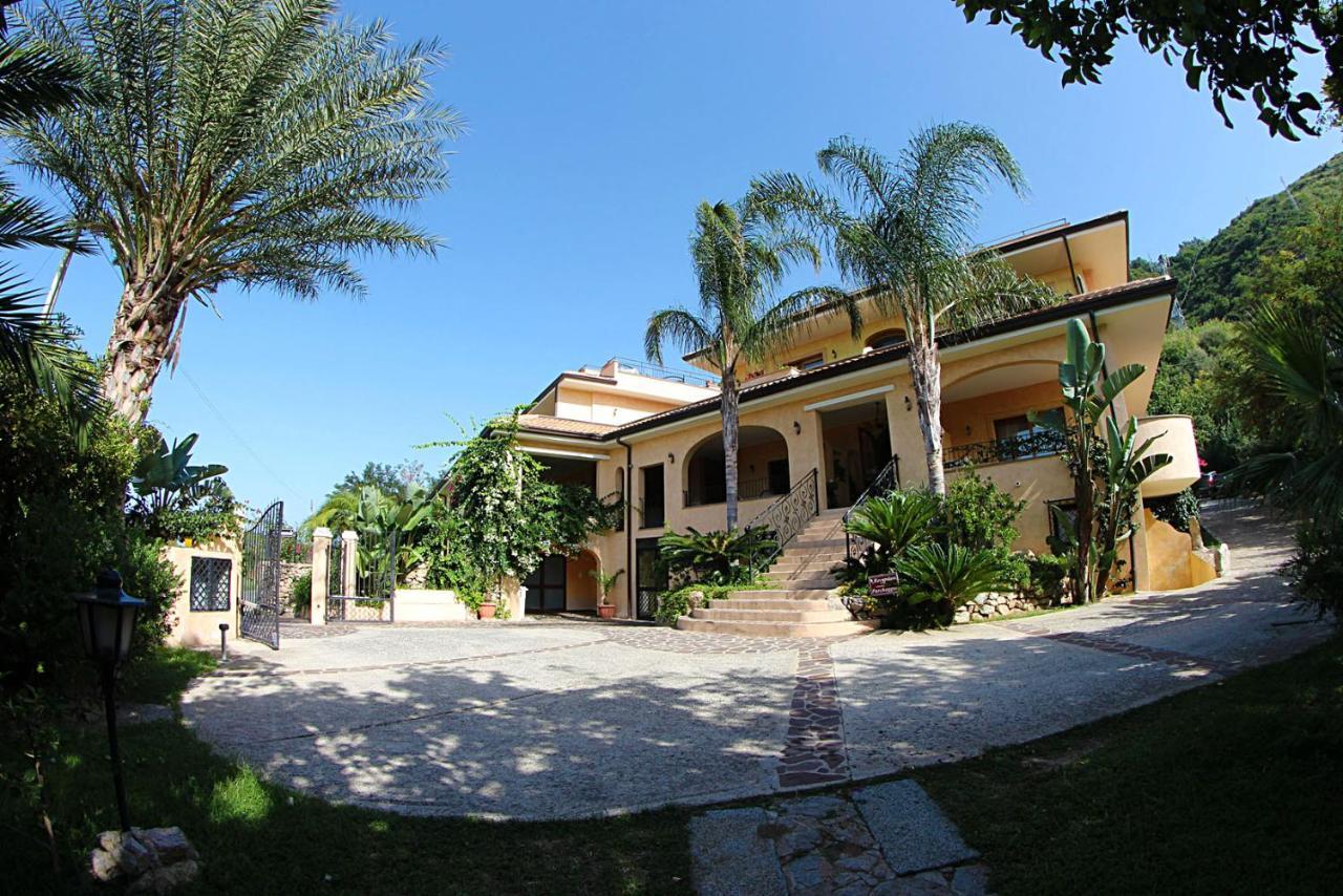 פרגליה Hotel Cannamele Resort מראה חיצוני תמונה